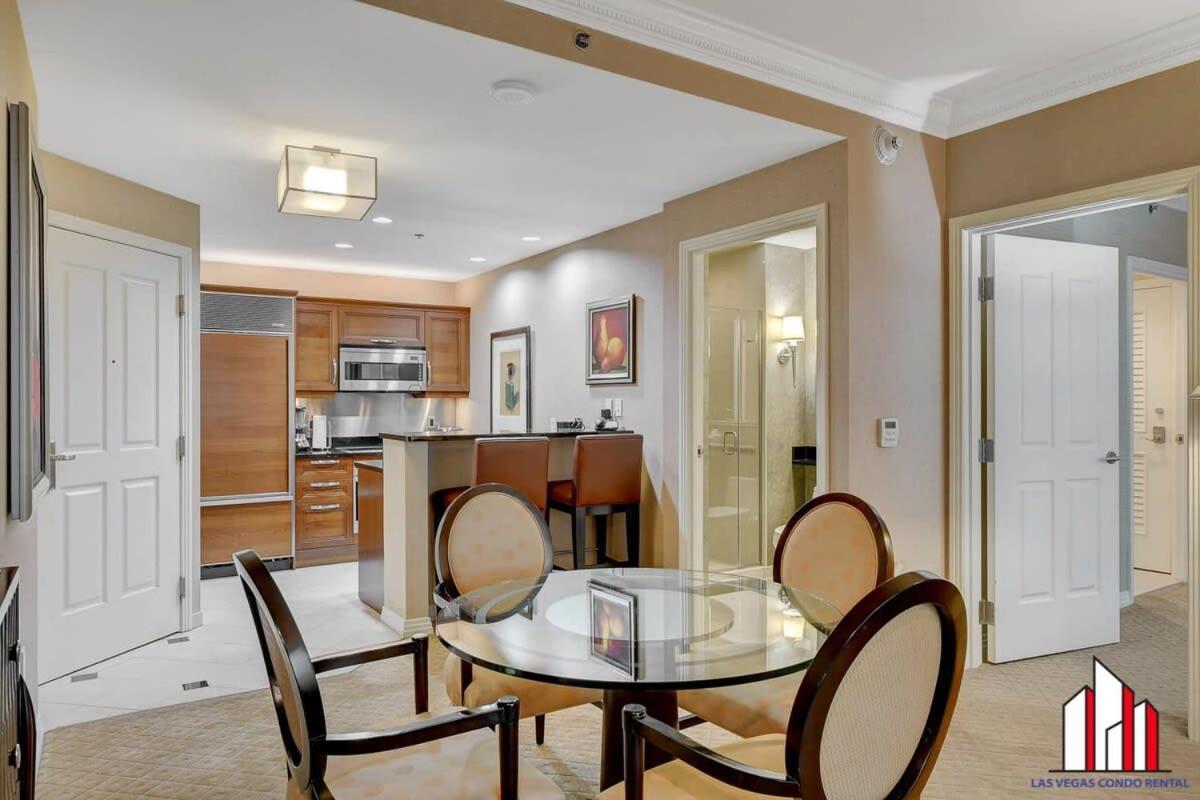 Signature 2br3ba Balcony Combo Units 18-701 And 03 Ferienhaus
