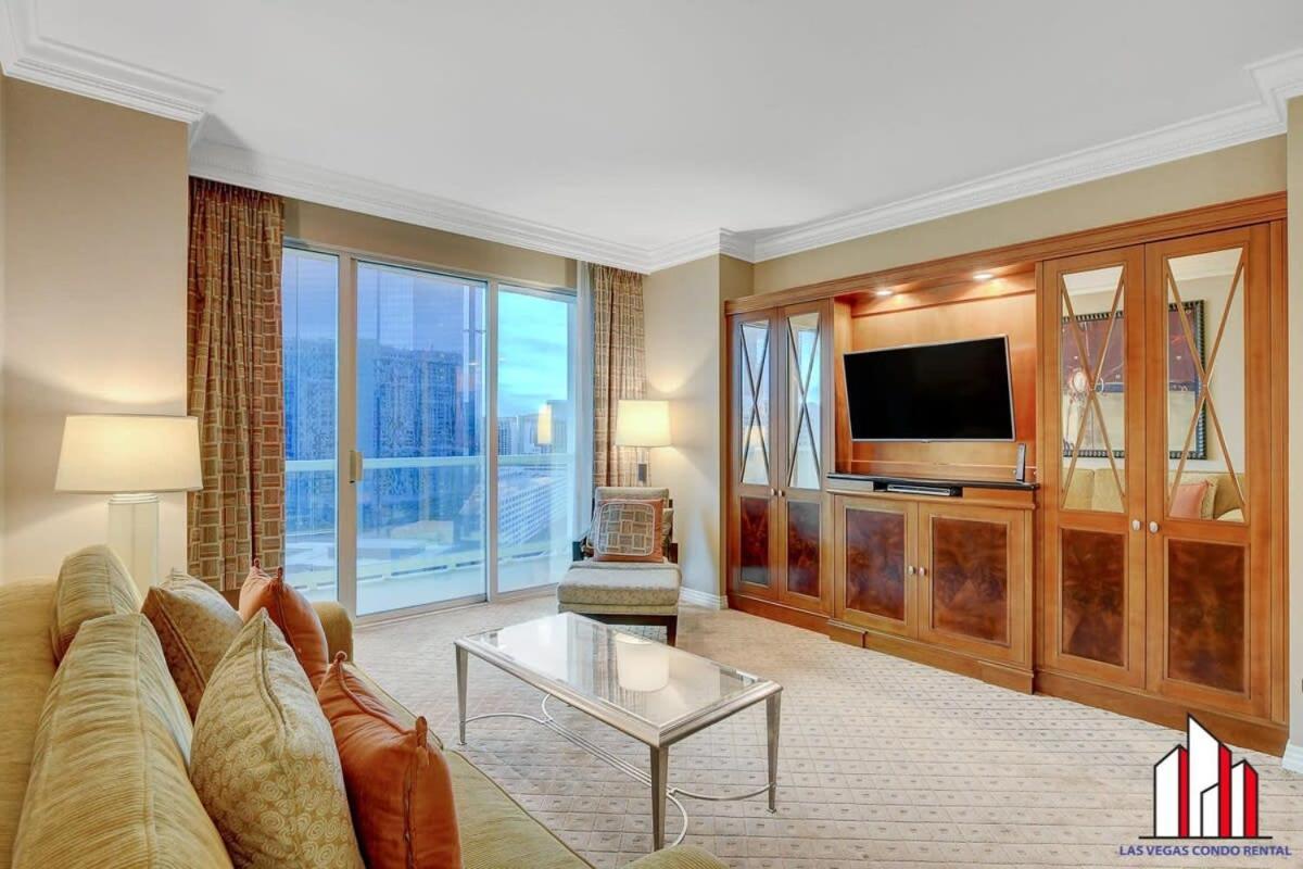 Signature 2br3ba Balcony Combo Units 18-701 And 03 Ferienhaus Las Vegas